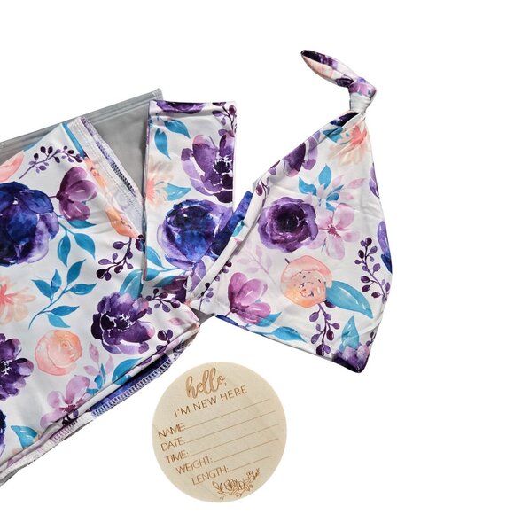 NIP | 4 Piece Newborn Baby Photo Prop Set Swaddle Pod Knot Hat Milestone Disc - Picture 2 of 3